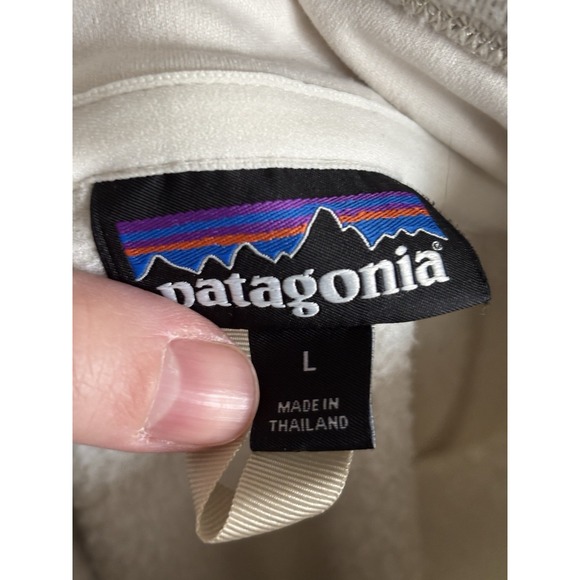 Patagonia Women's Cream Sweater - Picture 2 of 8